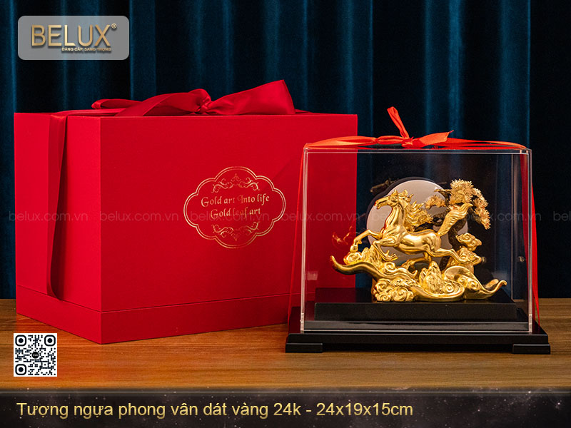 Tượng Ngựa Phong Vân dát vàng 24k 24x19x15cm